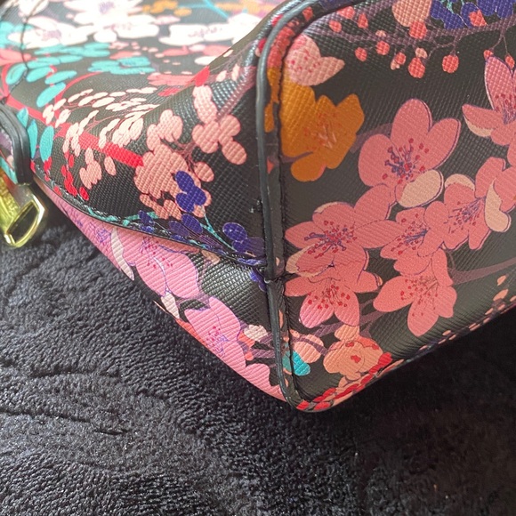 Steve Madden Pink and Blue Crossbody Bag Floral Design - Picture 4 of 10